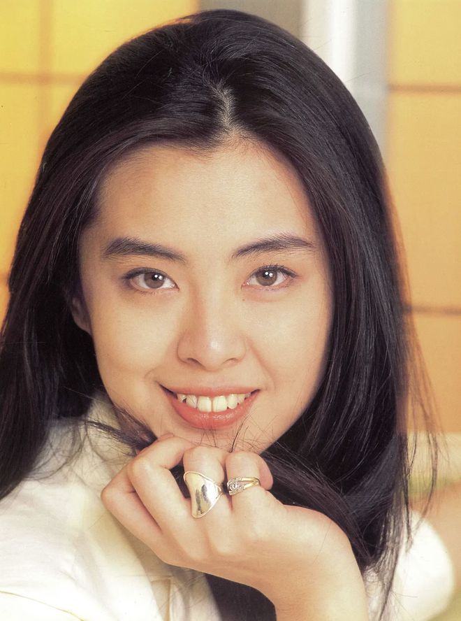 了16年的王祖贤她的钱都是从何而来J9数字平台不工作不拍戏在温哥华住(图10)